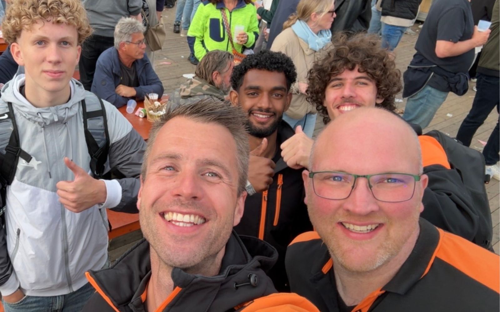 Collega's van YP-Events tijdens een evenement - werken als Operationeel Event Specialist in Boskoop