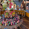 Eendjes hengelen kermisspel op een evenement, kleurrijke eendjes en hengels